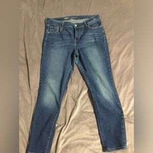 Old Navy Rock Star Mid Rise 5 Pocket Classic Blue Jeans. 👖Gently Worn